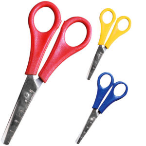 Nożyczki 13 cm okr.z podz.w etui Titanum